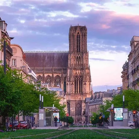 Apartamento Joli Appartement, Le Bouchon Remois, Centre