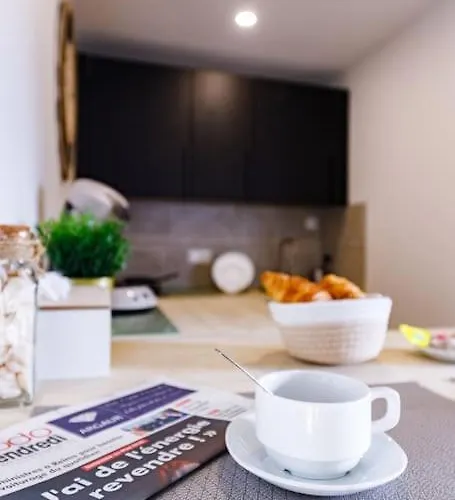 דירה Joli Appartement, Le Bouchon Remois, Centre ריימס